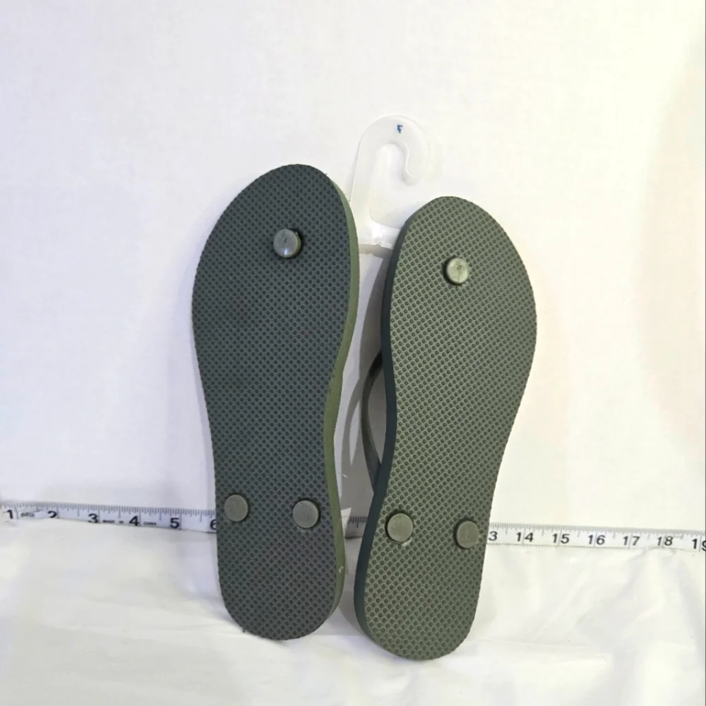 OLD NAVY BOYS FLIP FLOPS‎ GREEN CAMOUFLAGE SIZE 7